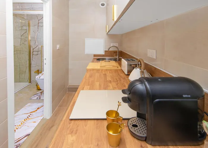 Mozart - Agreable Deux Pieces - Centre - Proche Gare * Menton